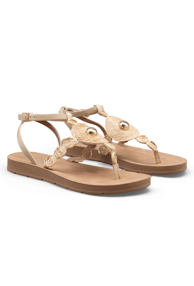 BEIGE photo 3