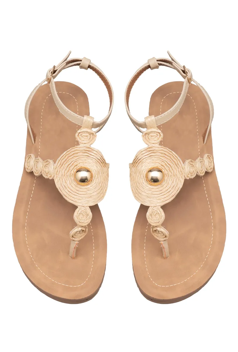BEIGE photo 4