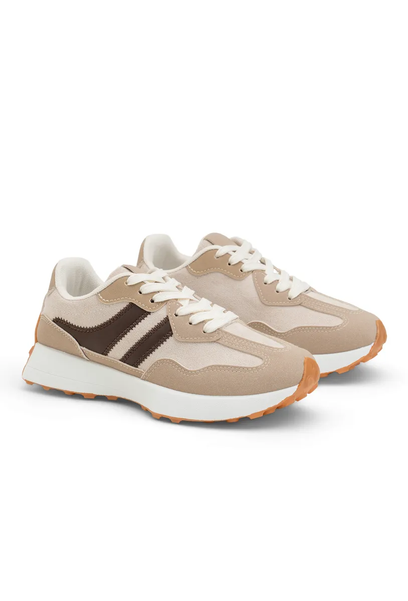 BEIGE photo 3