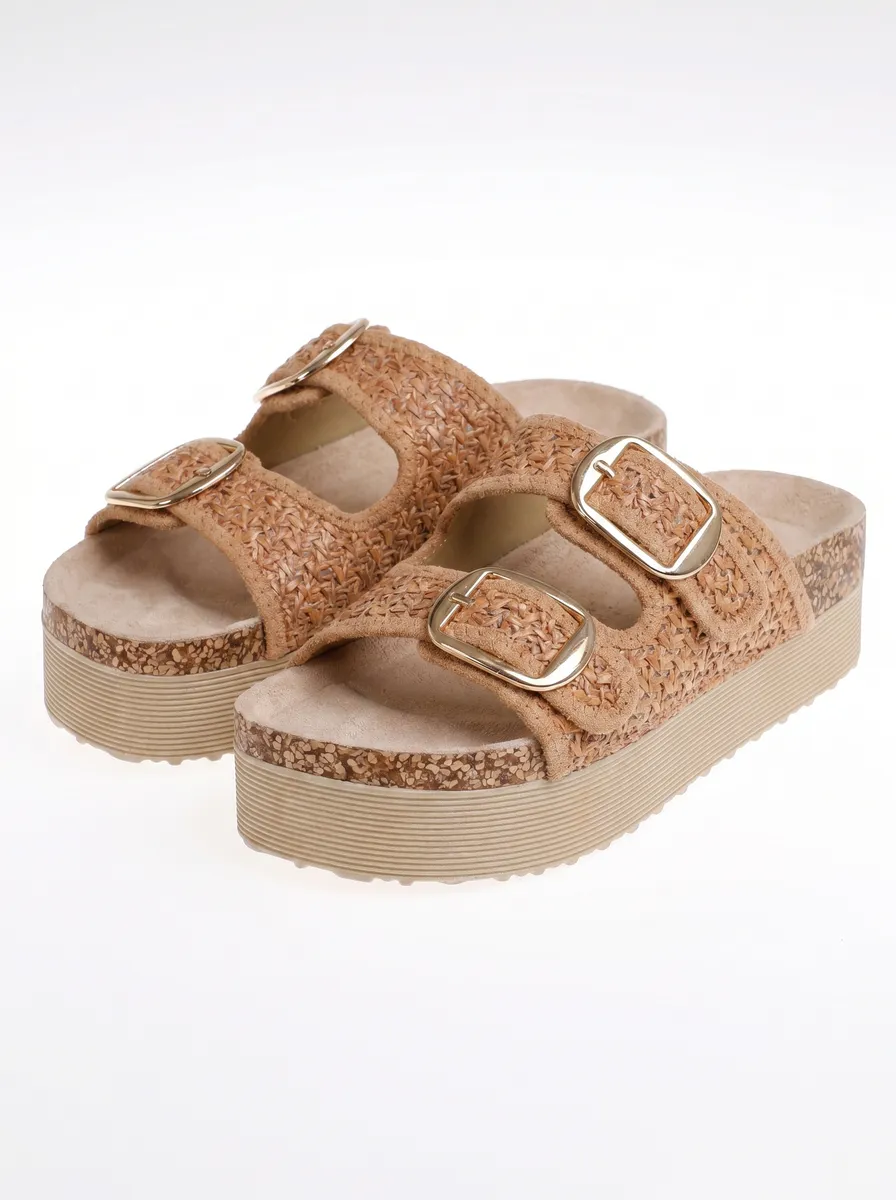 BROWN photo 3