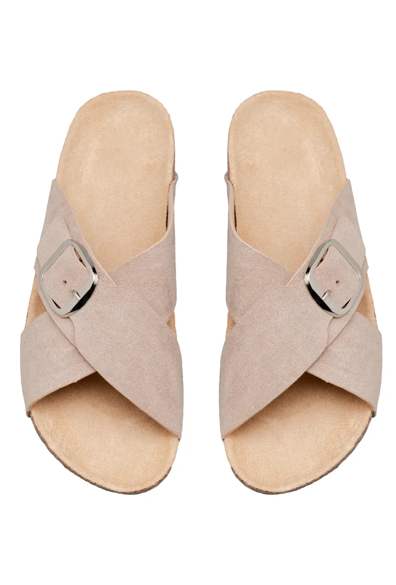 TAUPE photo 4