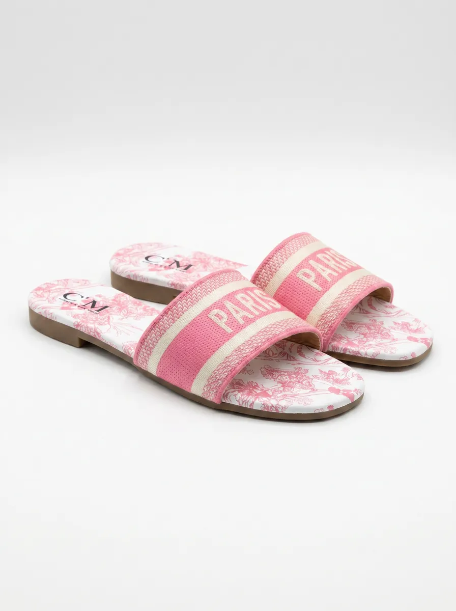 PINK photo 3