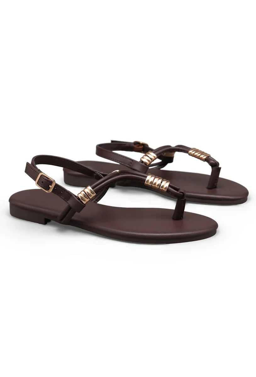 BROWN photo 3
