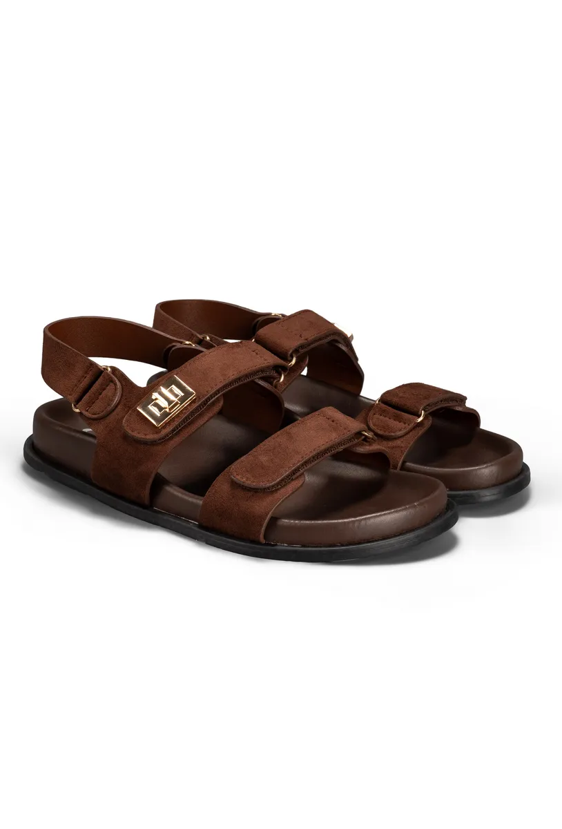 BROWN photo 3