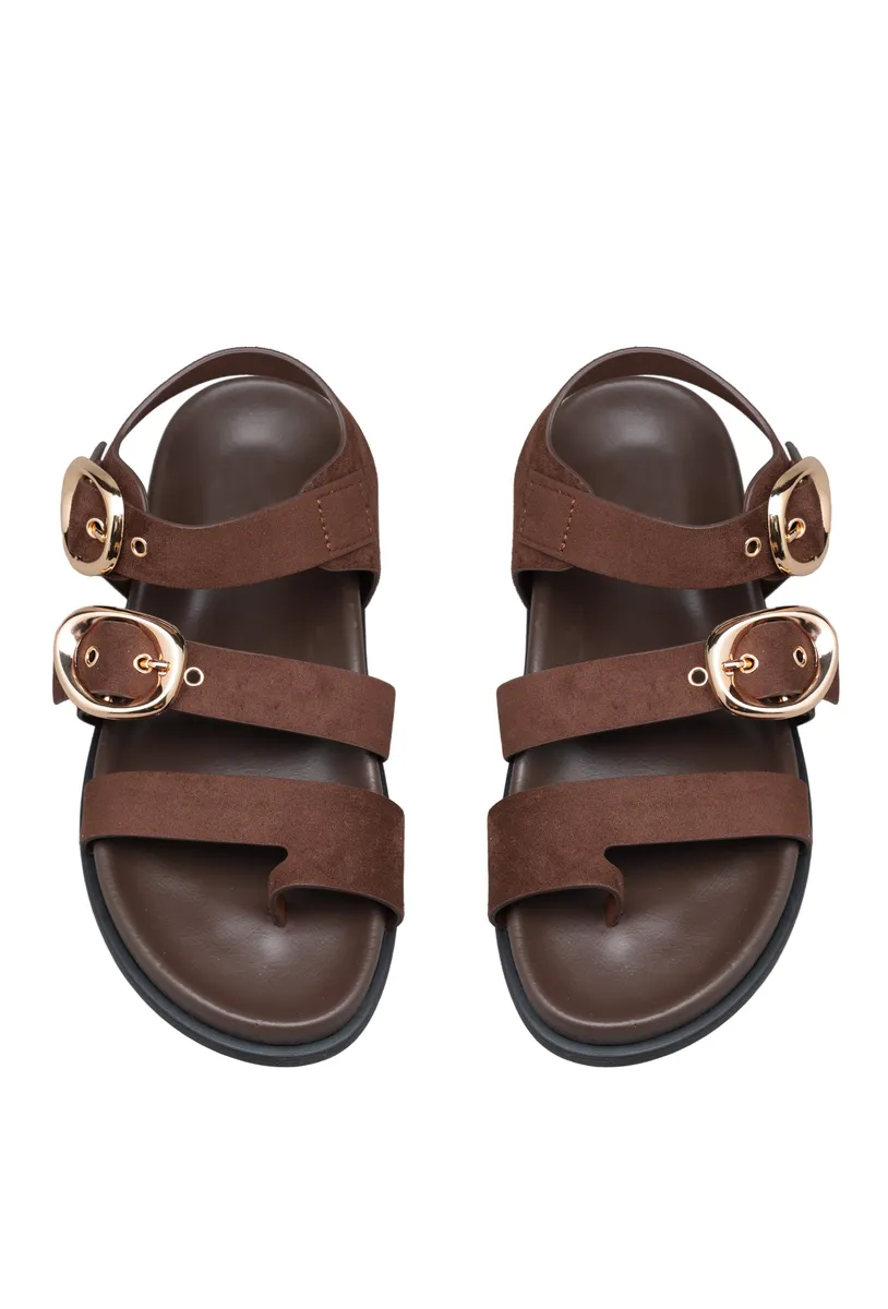 BROWN photo 4