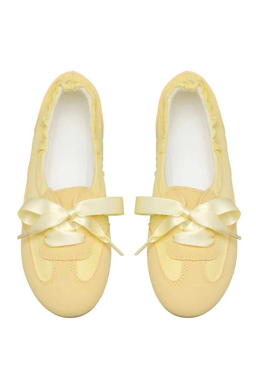 YELLOW photo 4
