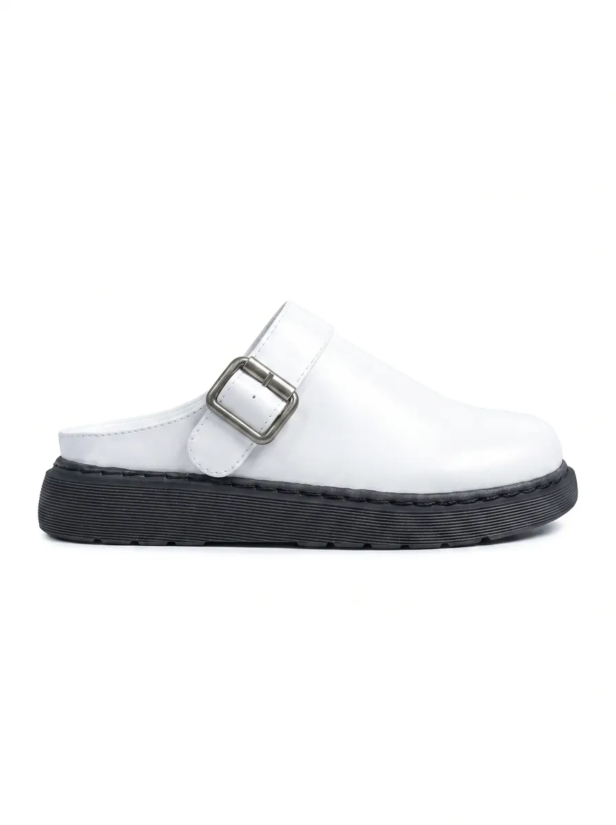 WHITE photo 1