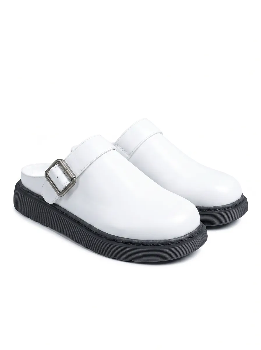 WHITE photo 3