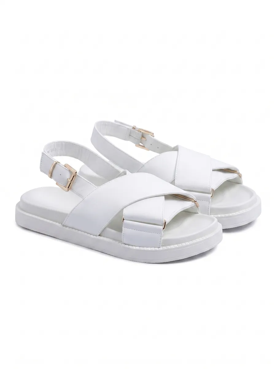 WHITE photo 3