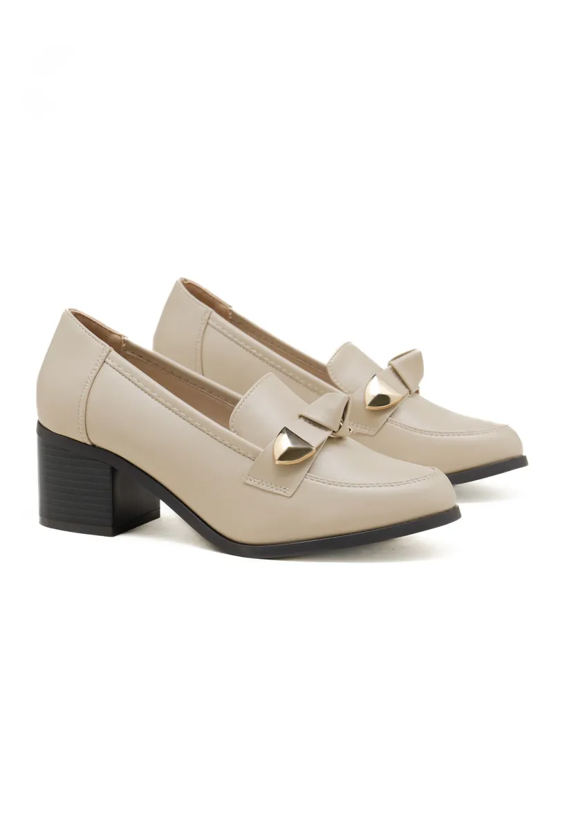 BEIGE photo 3