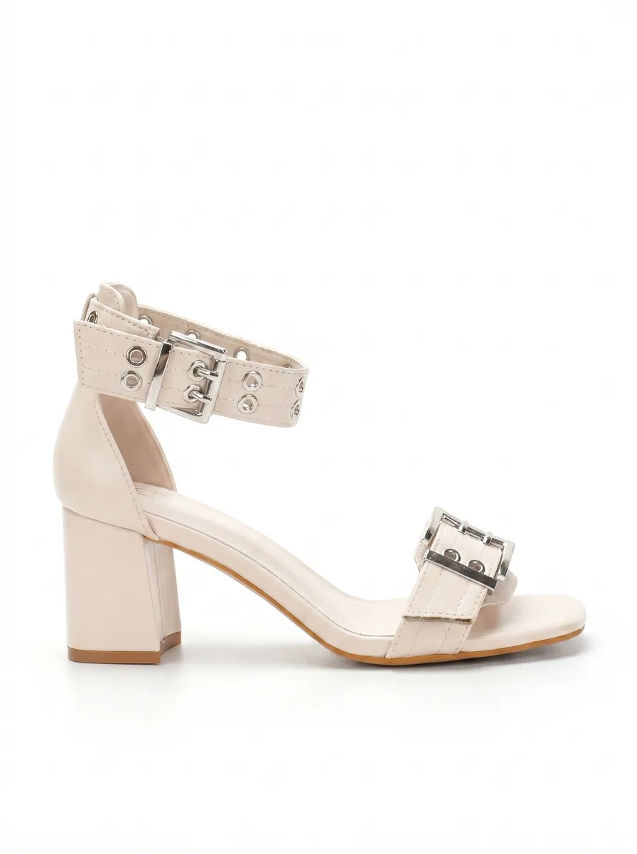 BEIGE photo 1