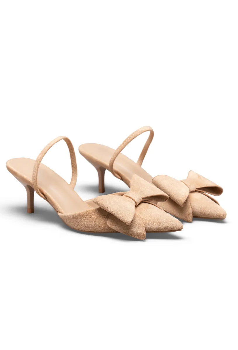 BEIGE photo 3