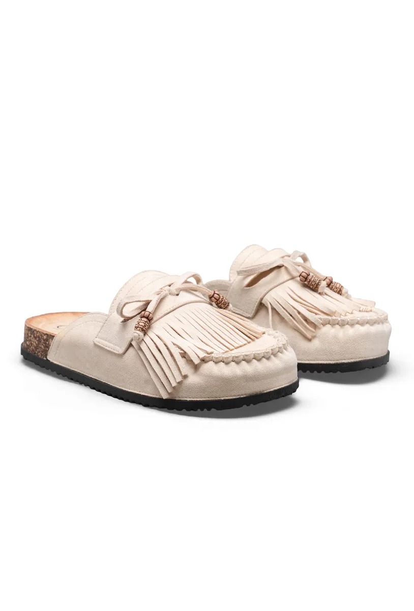 BEIGE photo 3