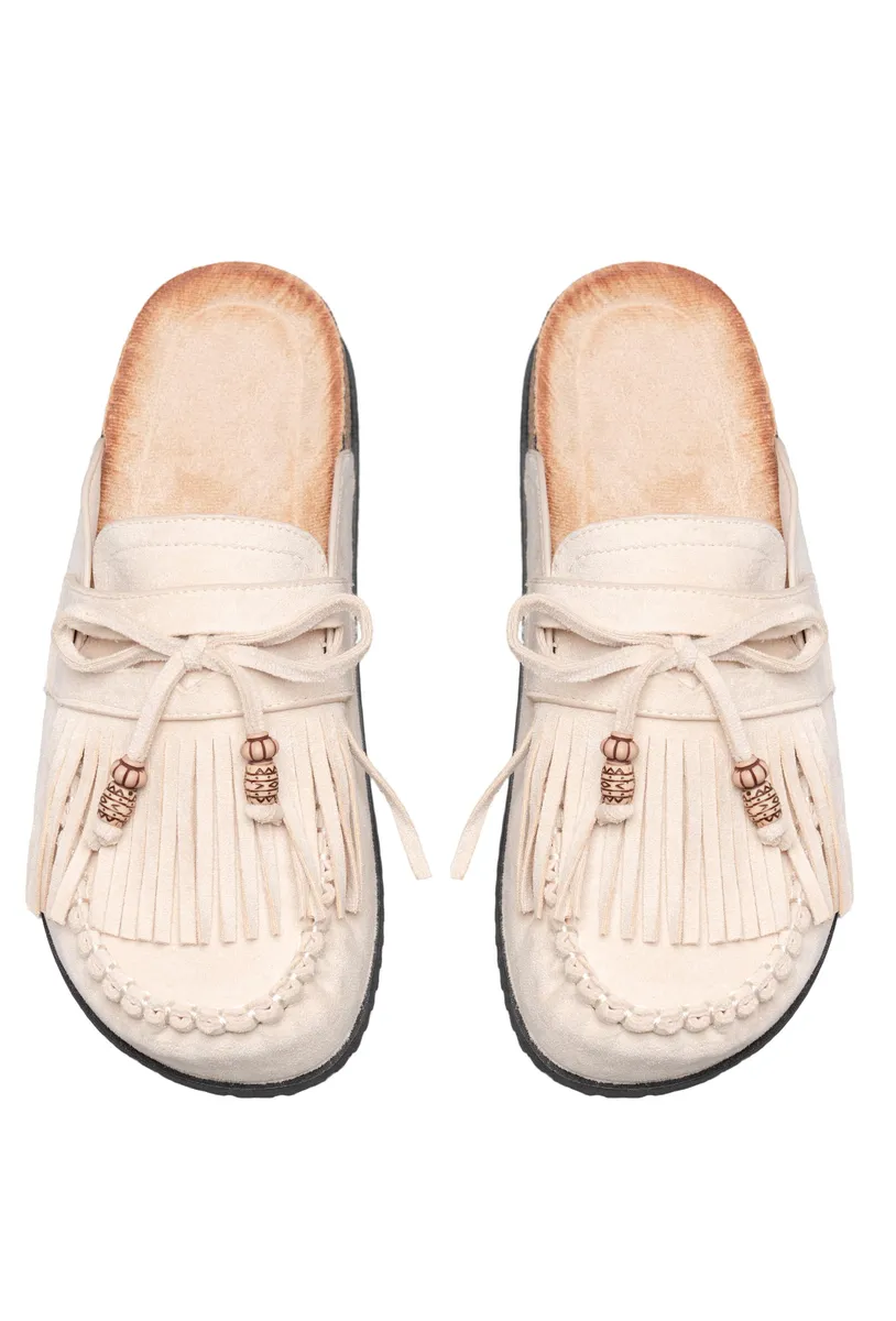 BEIGE photo 4