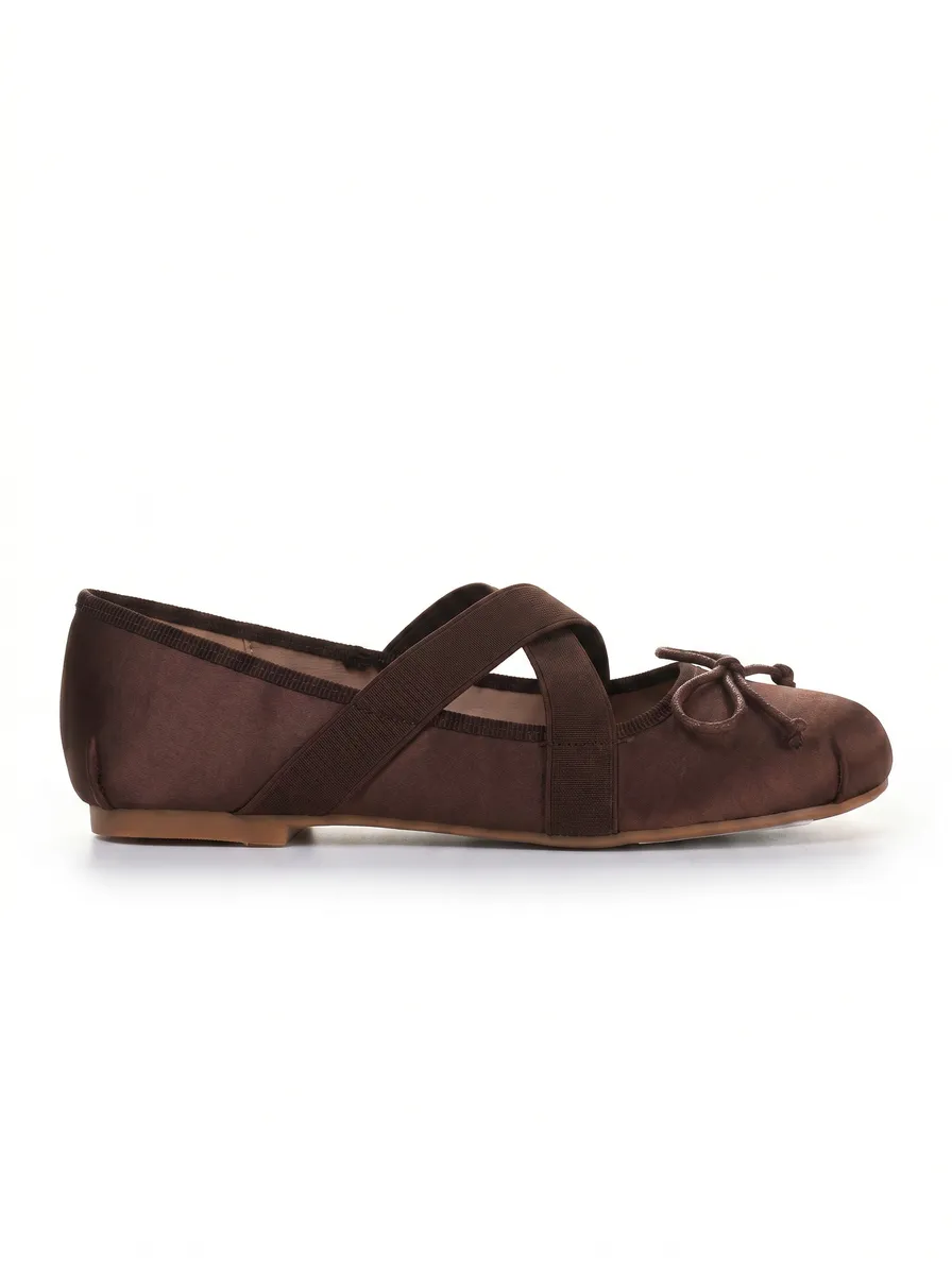 BROWN photo 1