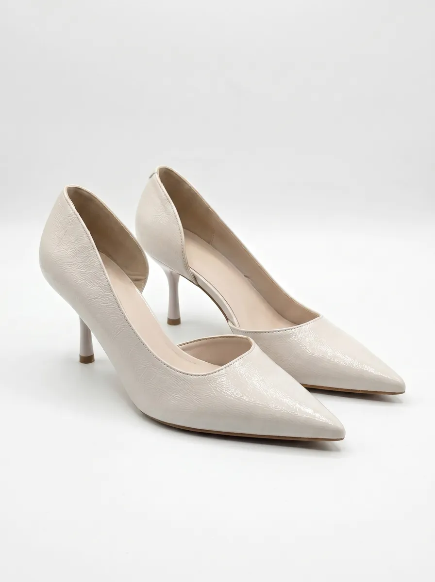 BEIGE photo 3