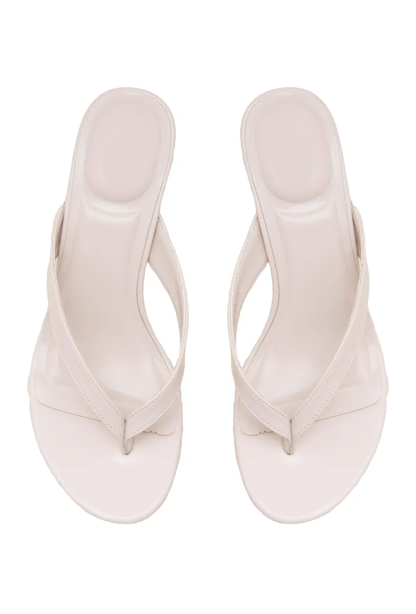 BEIGE photo 4