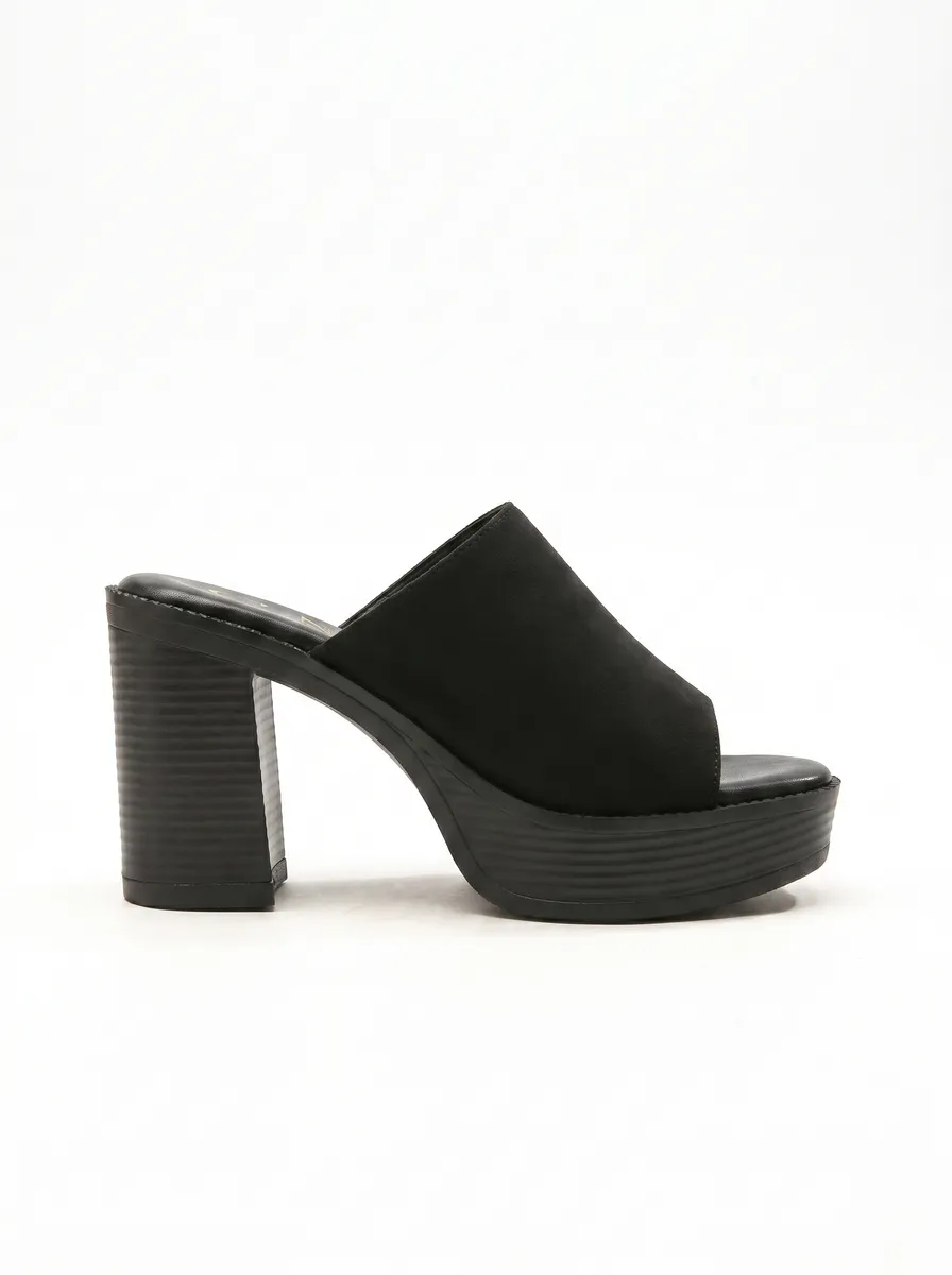 BLACK photo 1