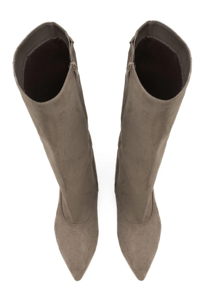TAUPE photo 4