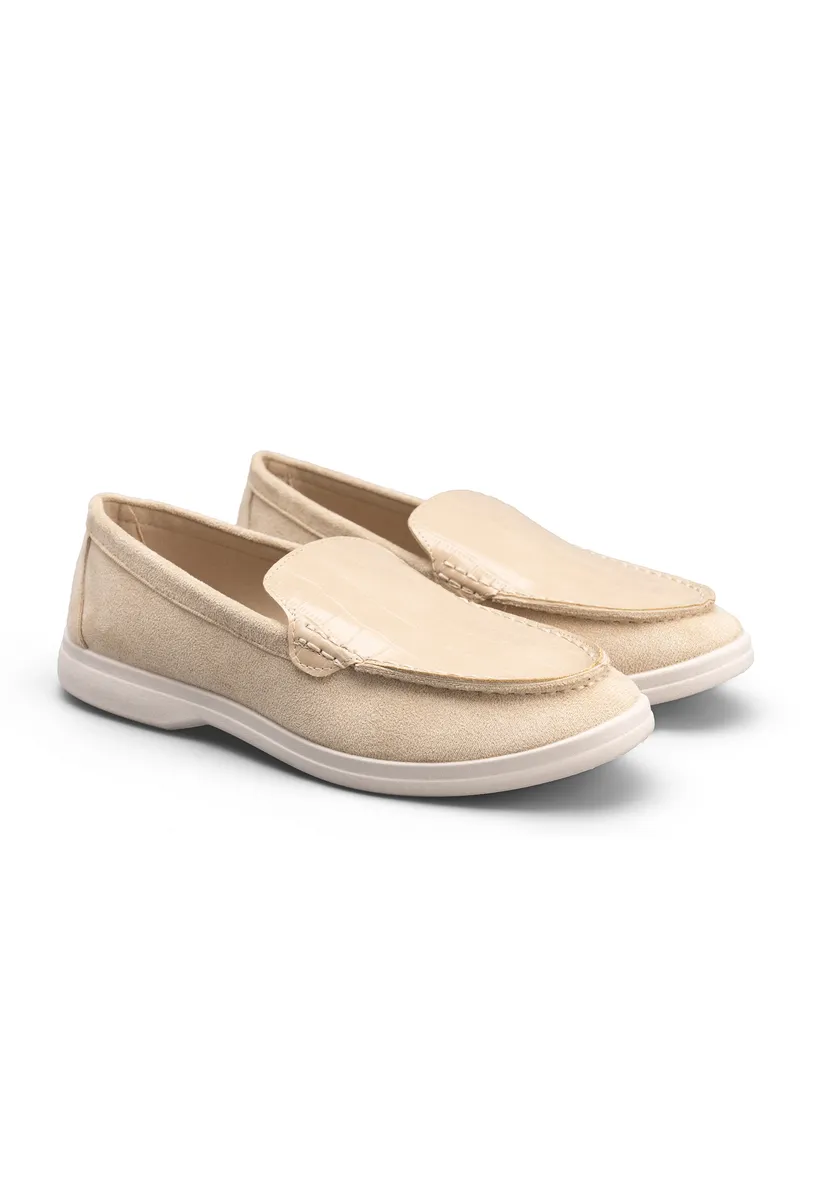 BEIGE photo 3