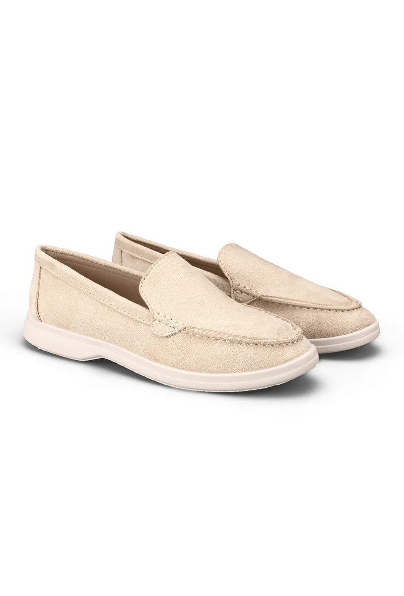BEIGE photo 3