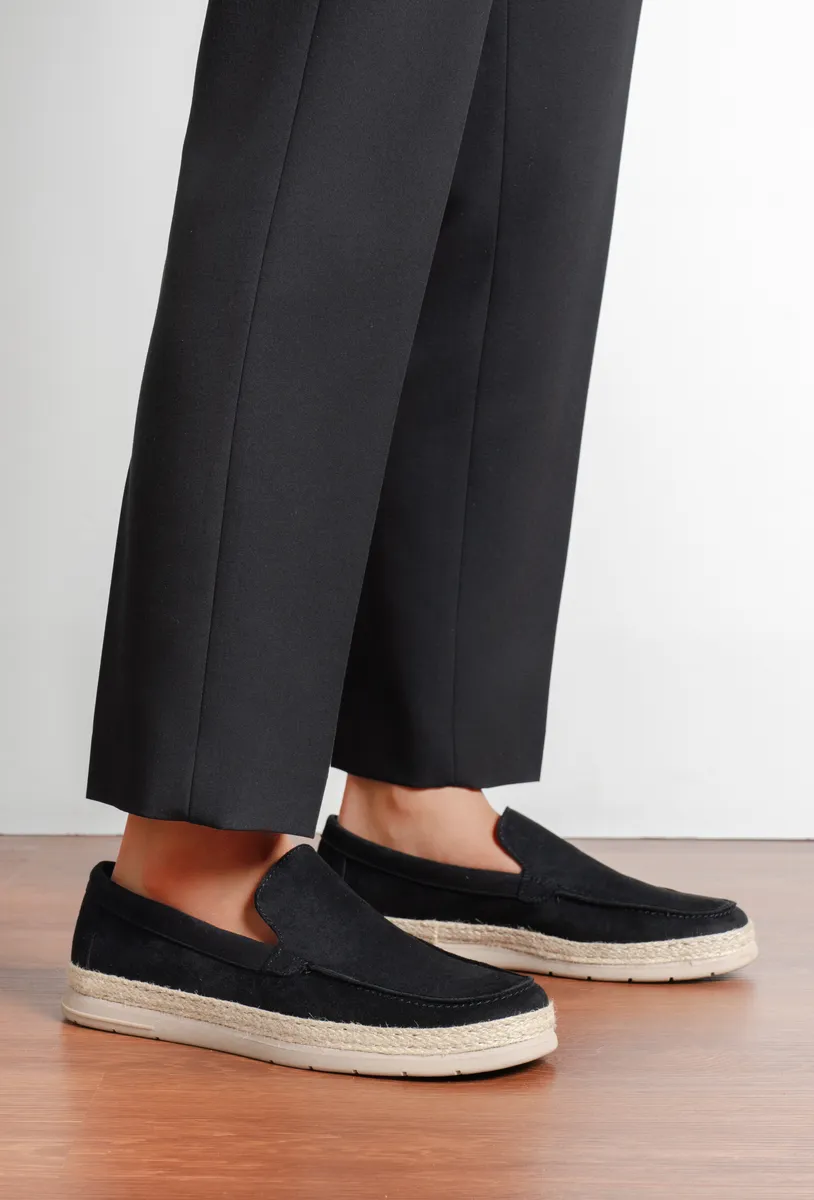 C211 BLACK