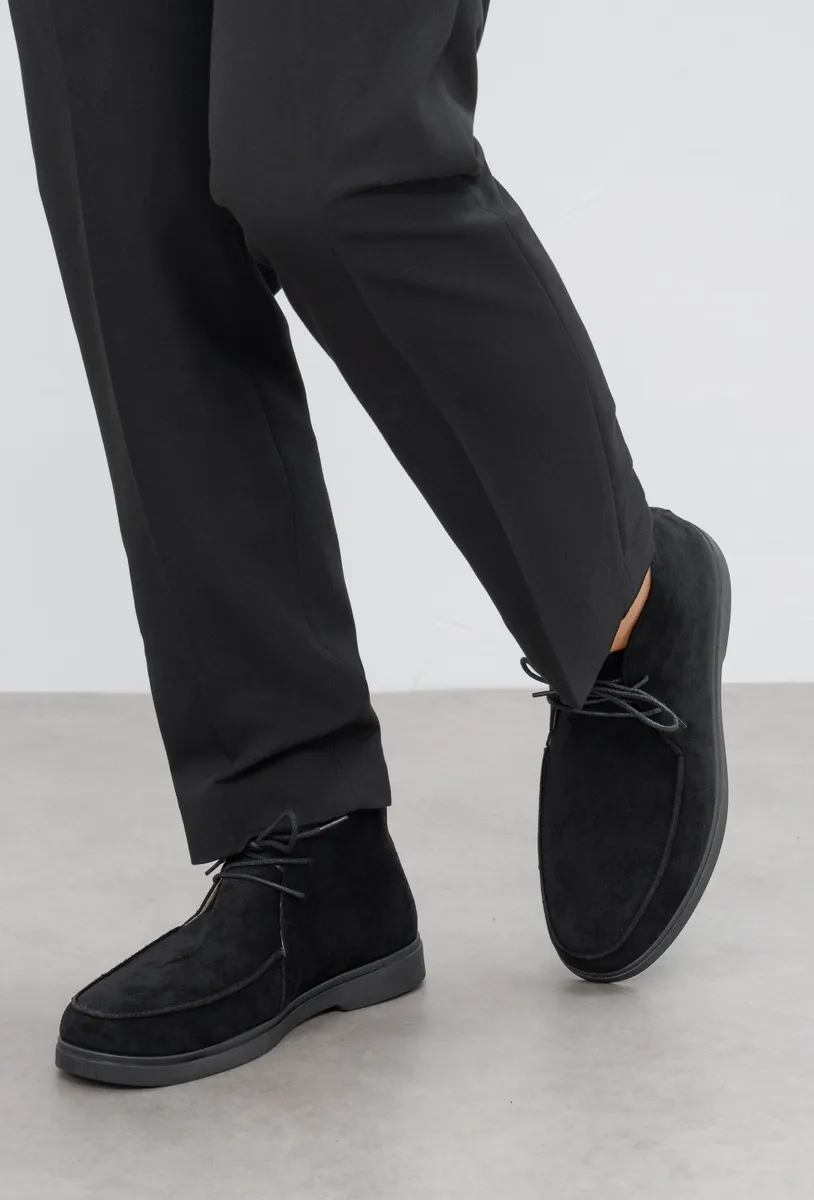 P626 BLACK
