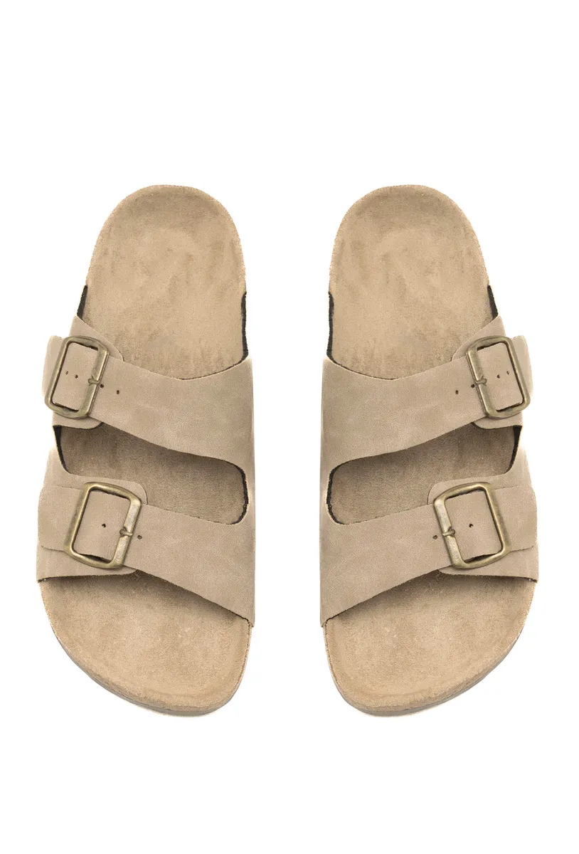 TAUPE photo 4