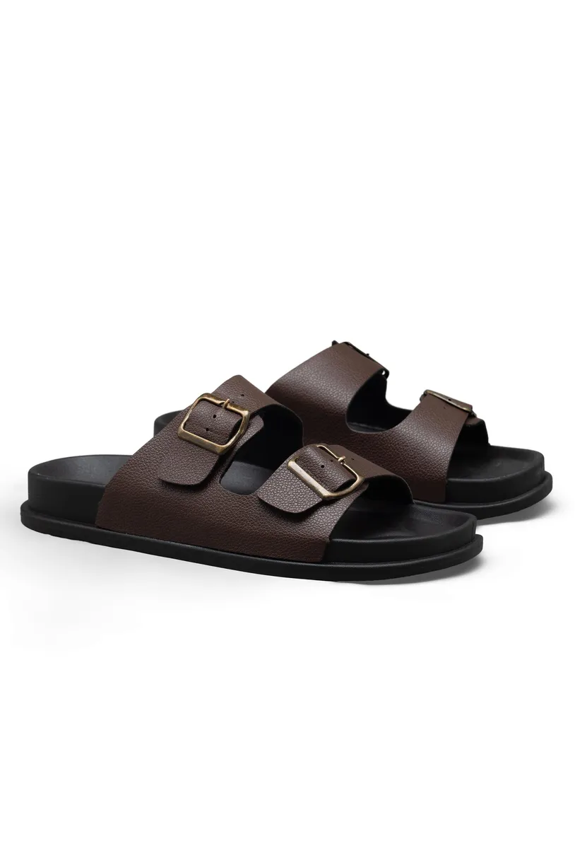 BROWN photo 3