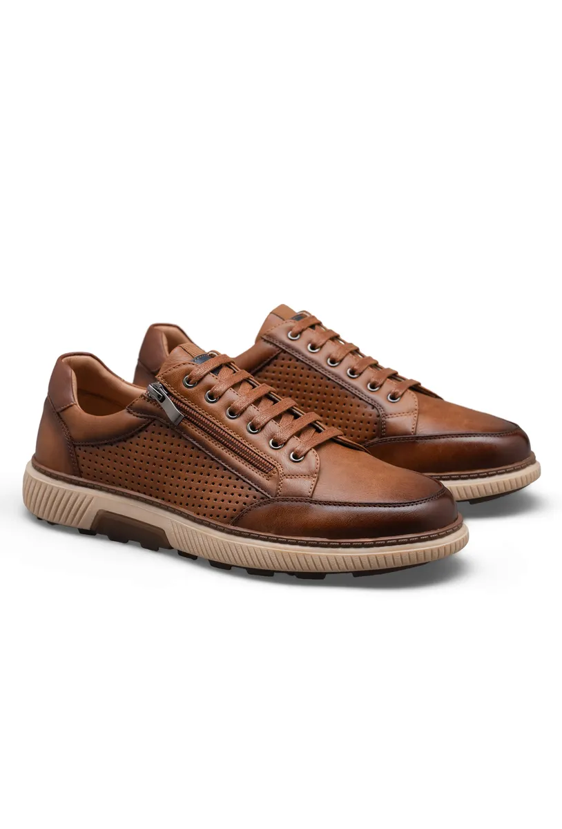 BROWN photo 3