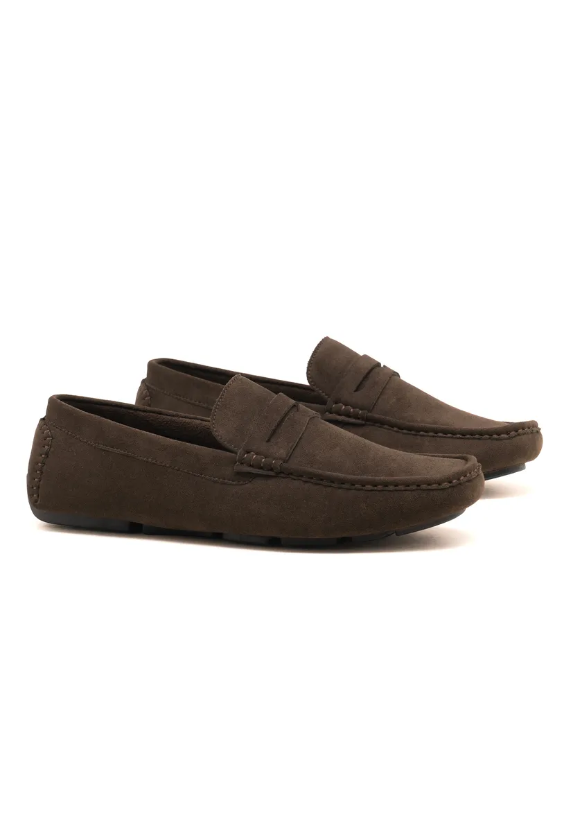 BROWN photo 3