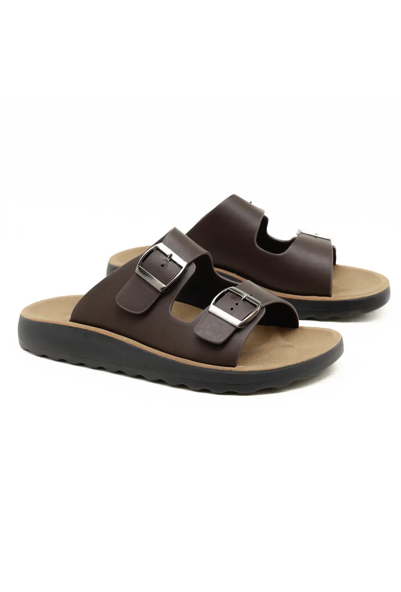 BROWN photo 3