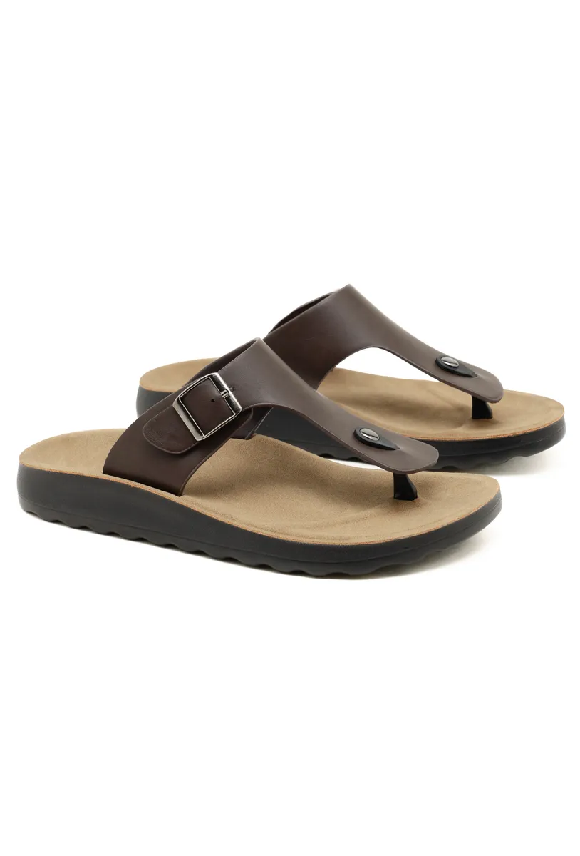 BROWN photo 3