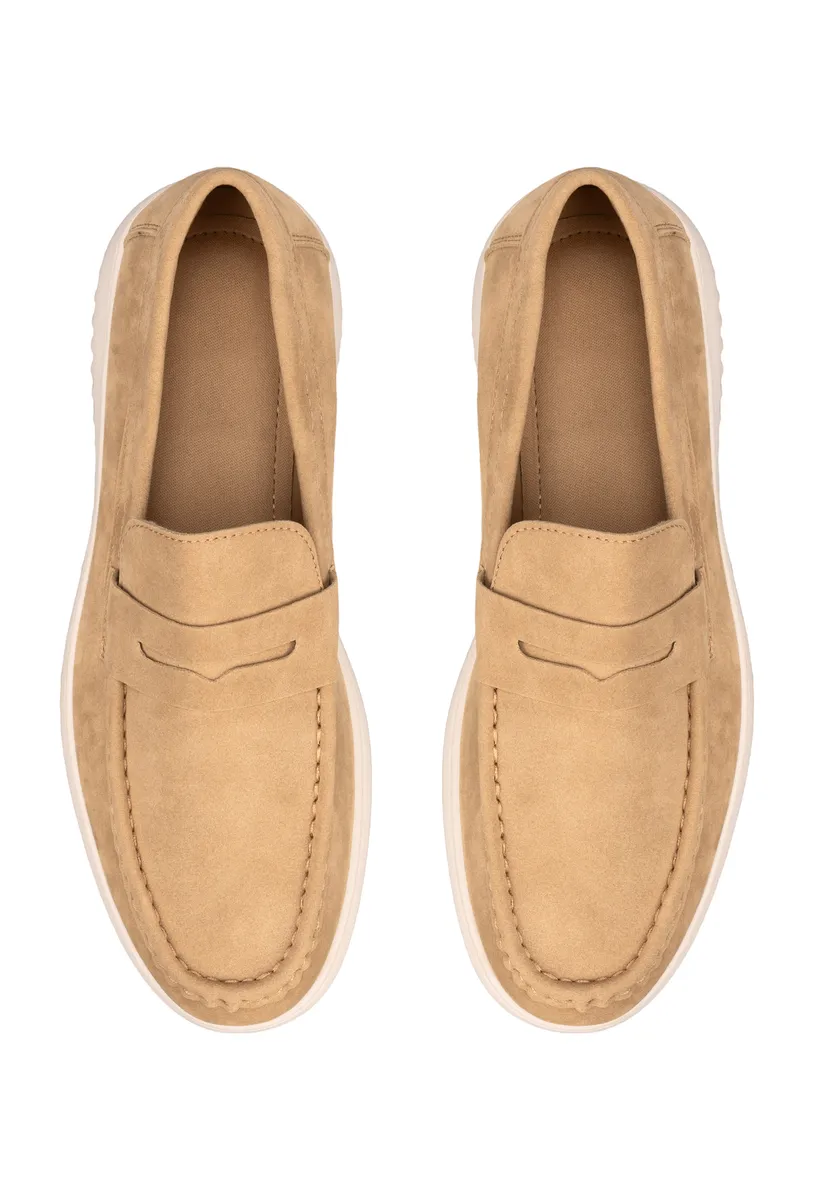 BEIGE photo 4