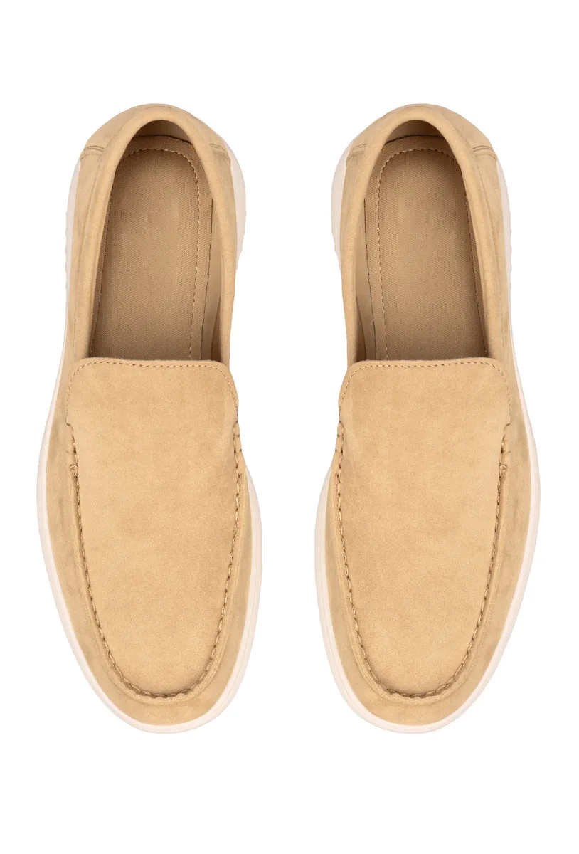 BEIGE photo 4